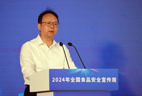 市場(chǎng)(chǎng)監(jiān)管總局副局長(zhǎng)(cháng)柳軍 裴_副本.jpg